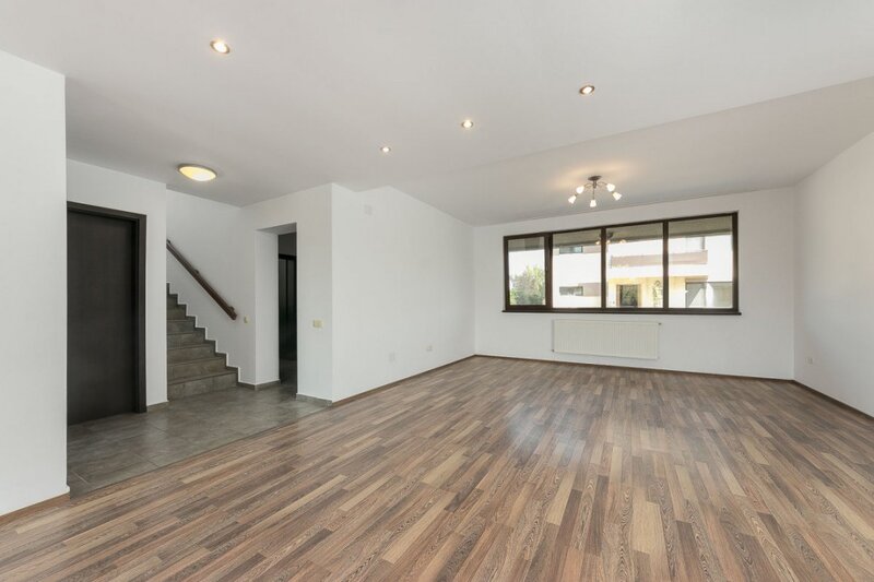 Pipera  Vila spatioasa si eleganta in Pipera – zona Porsche / Hotel Alexander