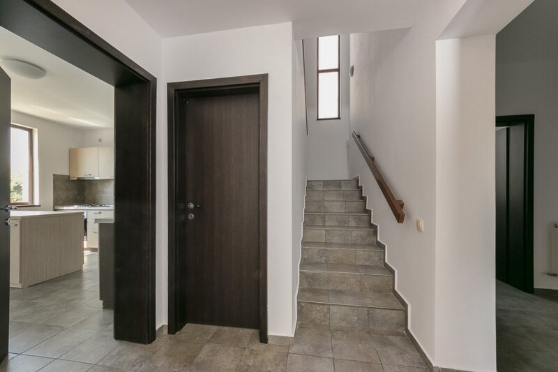 Pipera  Vila spatioasa si eleganta in Pipera – zona Porsche / Hotel Alexander