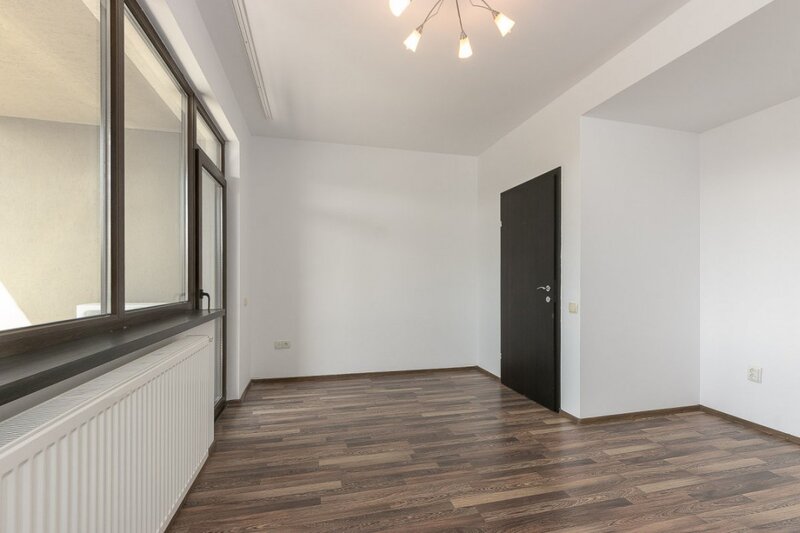 Pipera  Vila spatioasa si eleganta in Pipera – zona Porsche / Hotel Alexander