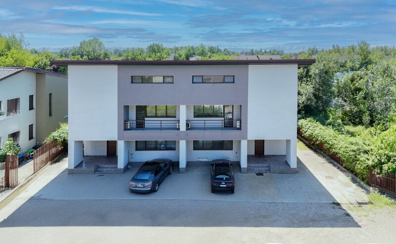 Pipera  Vila spatioasa si eleganta in Pipera – zona Porsche / Hotel Alexander